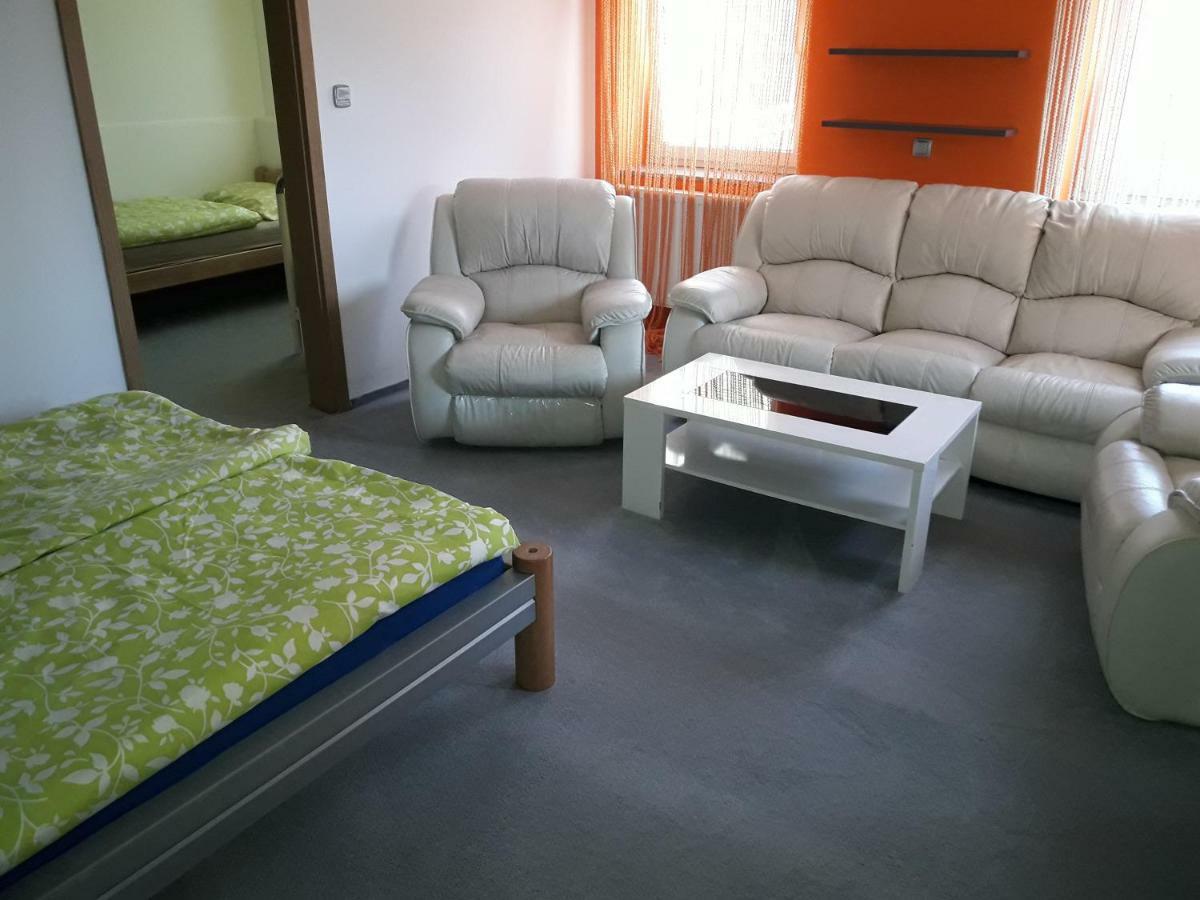 Akacijev Izvir Apartment