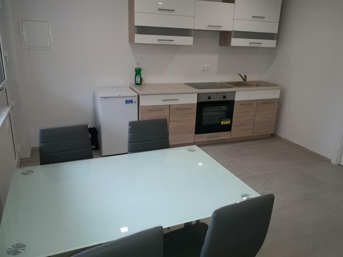 Akacijev Izvir Apartma *