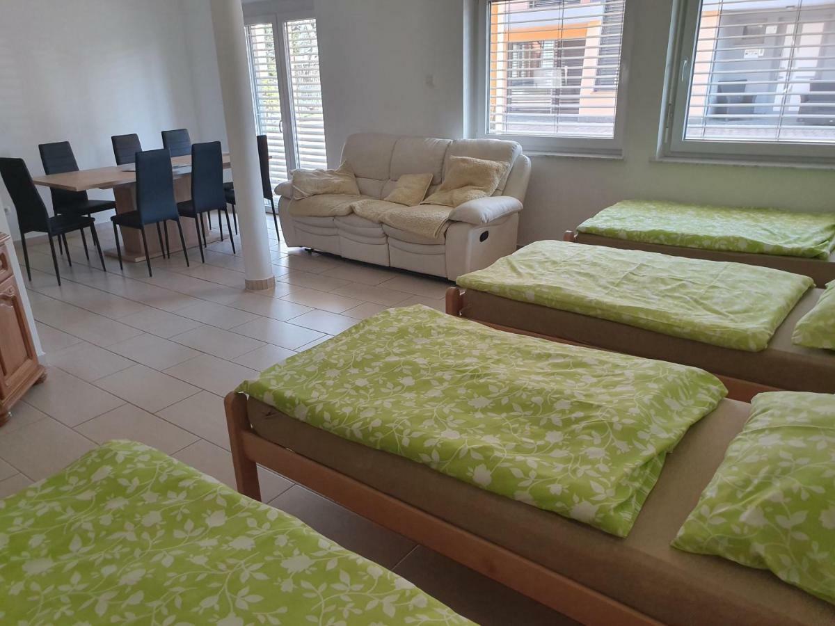 Akacijev Izvir Apartment *
